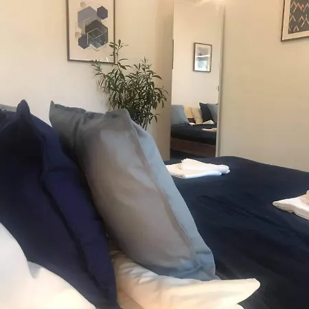 شقة The Blue Akarattya *