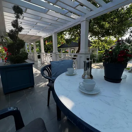 Apartment The Blue Akarattya Balatonkenese