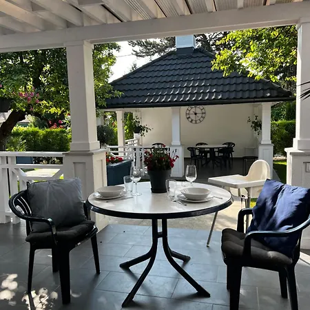 شقة The Blue Akarattya بالاتونكينيشي