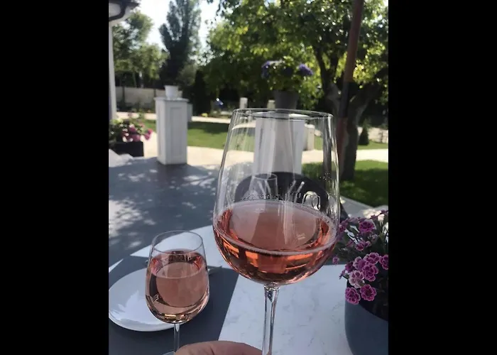 The Blue Akarattya شقة *