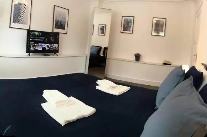 דירה The Blue Akarattya באלאטונקנשה