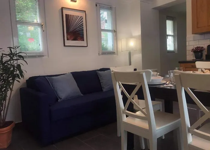 דירה The Blue Akarattya באלאטונקנשה