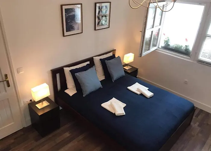 شقة The Blue Akarattya