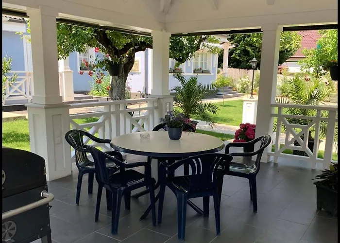 The Blue Akarattya באלאטונקנשה